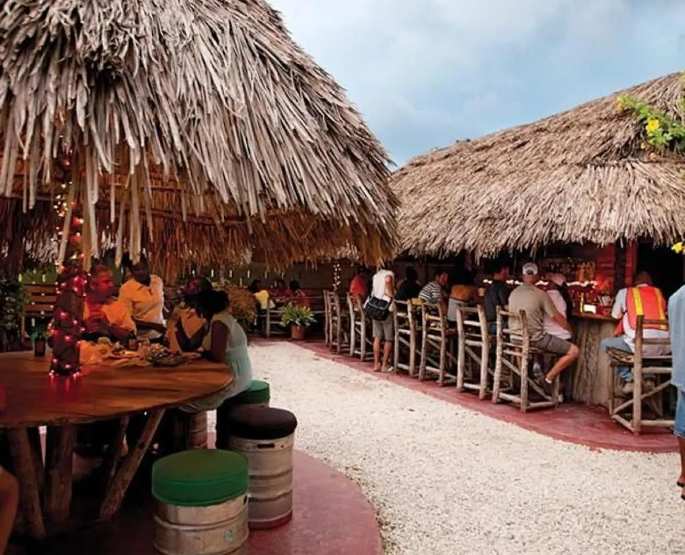 Kro Hospitality Expert Bts 7 - Pool Beach & Bar Montego Bay