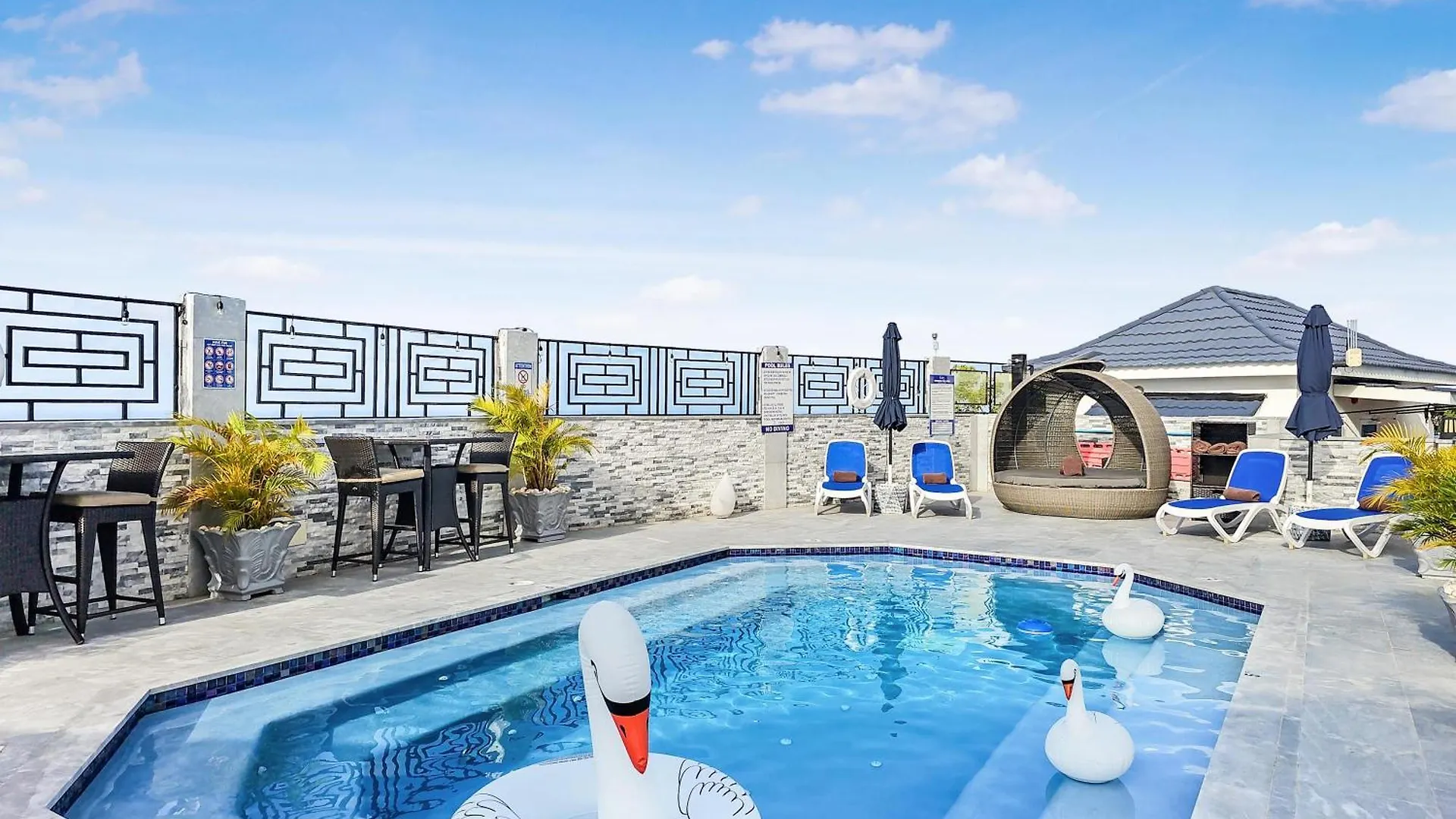 Πανδοχείο Hospitality Expert Bts 7 - Pool Beach & Bar Μοντέγκο Μπέυ